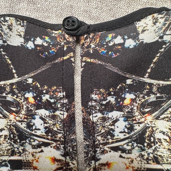 Unique Digital Print Trapeze Hem Tank Top - Picture 5 of 15